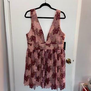 NWT lulus floral dress